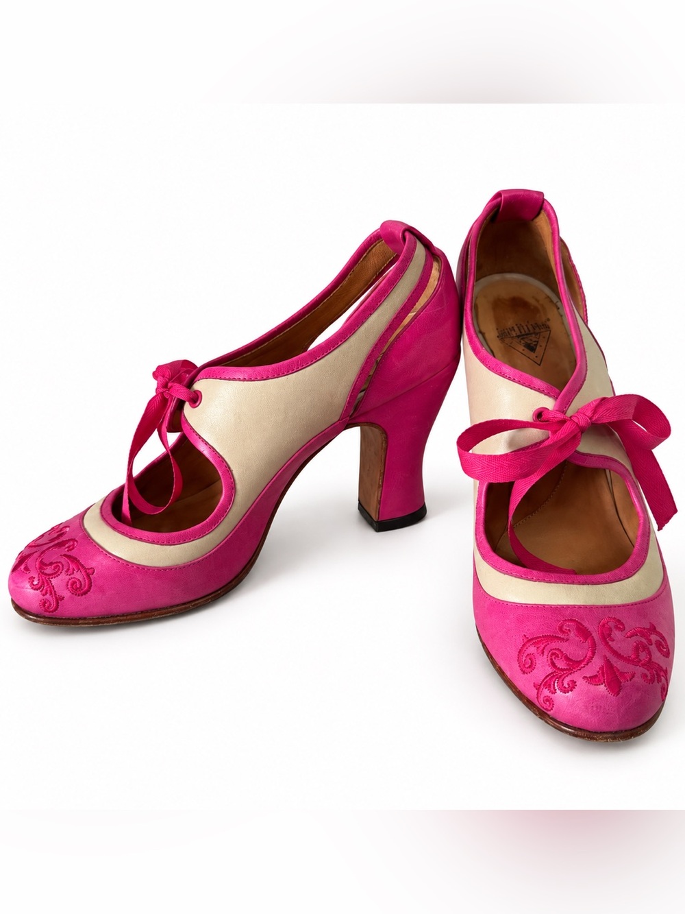 John Fluevog Miracles Revelation Pink Cream Leather Bow Mary Jane Heels 7.5